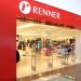Ações da Renner despencam até 14% após lucro fraco e corte nas projeções para 2026