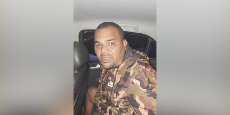Acusado de abastecer com armas e drogas comunidades do CV, 'Fernandinho Beira-Mar de Niterói' é preso