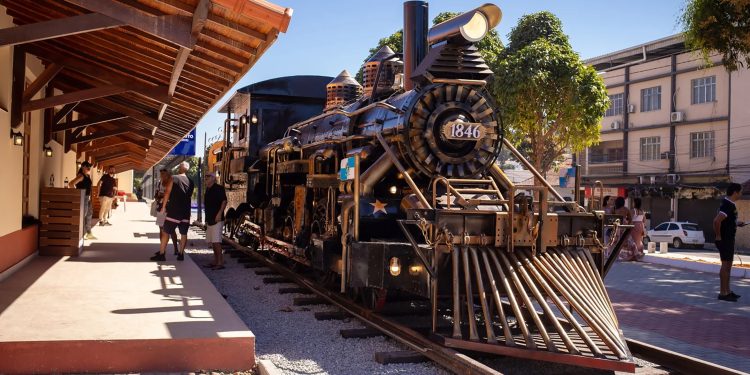 Admiradores de trens, pesquisadores e municípios recuperam a história da antiga RFFSA e dão novo destino a estações