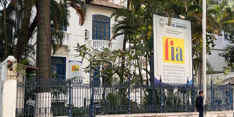 Agosto Lilás: FIA promove ação com jovens sobre prevenção à violência e relações saudáveis