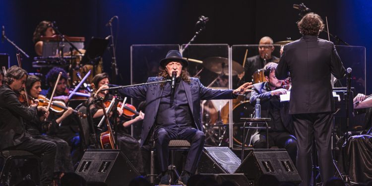 Alceu Valença faz show com Orquestra Ouro Preto na Praia de Copacabana; bairro terá outros concertos gratuitos