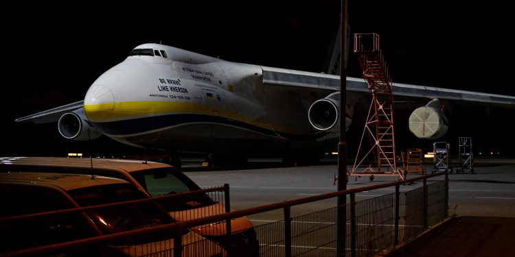 Alemanha alerta para 'nova ameaça' após incidente em aeroporto-chave para envios à Ucrânia