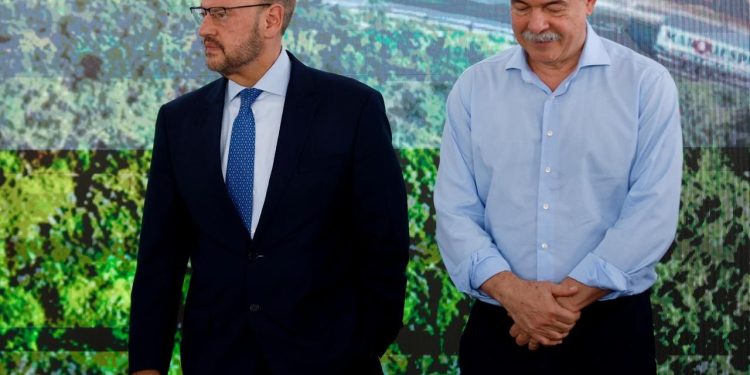 Aloizio Mercadante se reúne com Ricardo Couto e anuncia renegociação de dívida de R$ 8 bilhões do Rio com BNDES