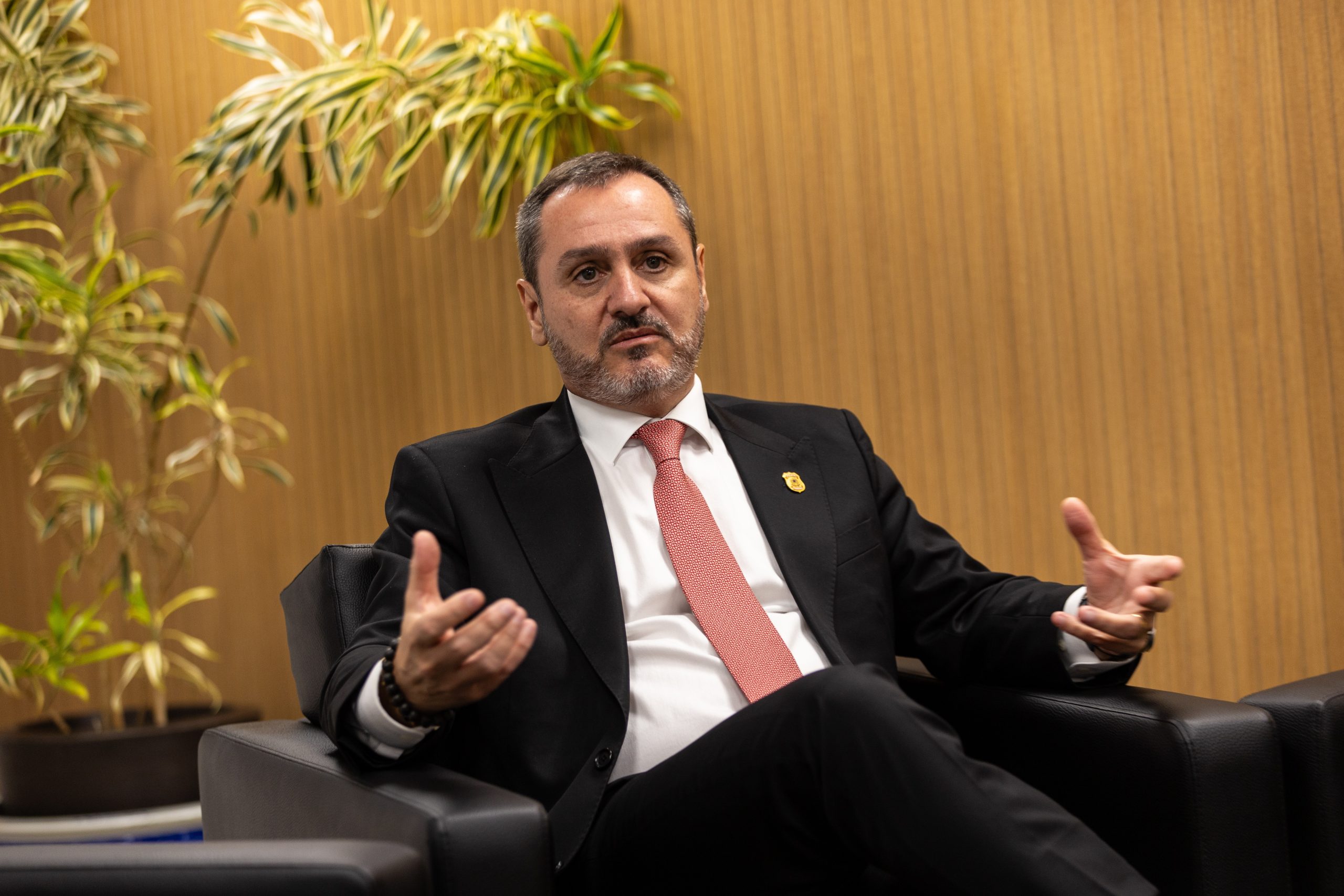 Andrei diz que PF cumpre missão 'sem proteger nem perseguir ninguém'