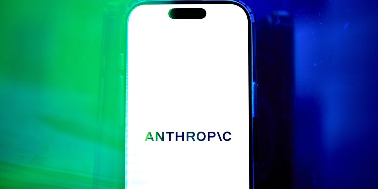 Anthropic deve passar SpaceX e atingir US$ 2 tri em valor de mercado em sua estreia na Bolsa, diz FT