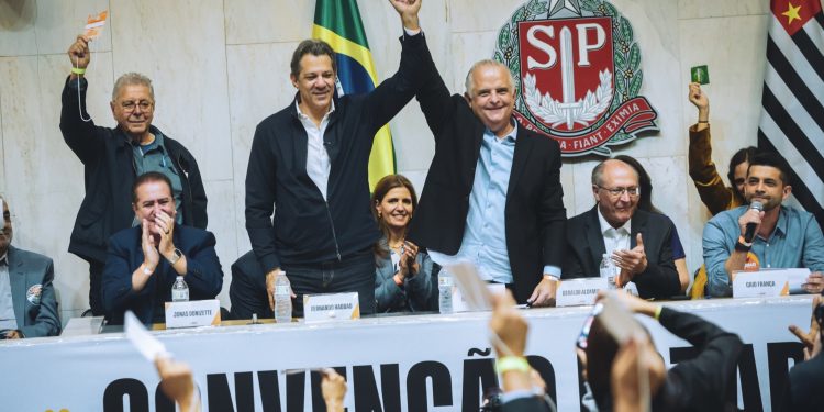 Ao aprovar chapa com Haddad, PSB paulista faz rap contra Tarcísio, lembra cadeirada de Datena e promete 'enterrar a extrema direita'
