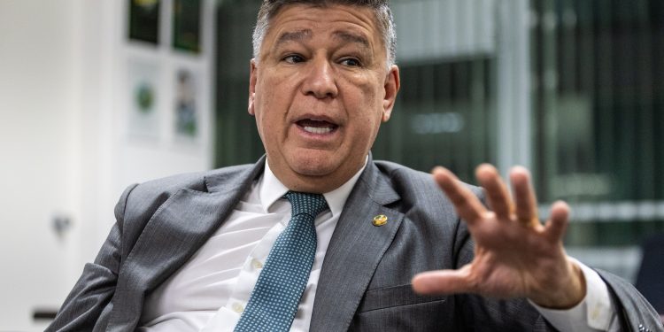 Após racha entre candidato de Zema e Aro por vaga na chapa em MG, PSD lança Carlos Viana ao Senado