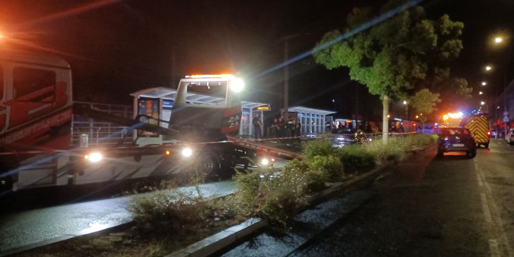 Ataque com carro deixa um morto e dez feridos na França