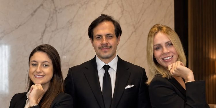 Atendimento humanizado vira diferencial na imigração
