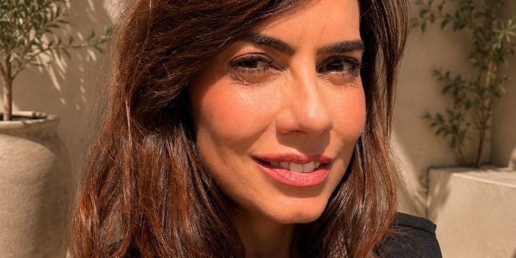 Atriz de novelas como 'Passione' e 'Haja coração', Adriana Prado conta como concilia a atuação com a carreira de corretora de imóveis de luxo