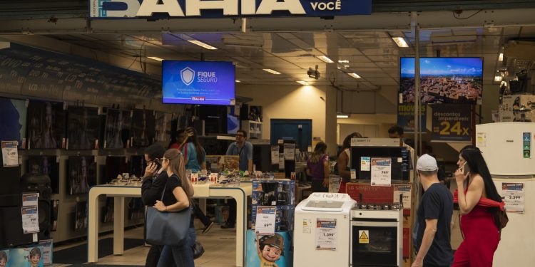 Auditor cita 'incerteza relevante sobre continuidade operacional' da Casas Bahia