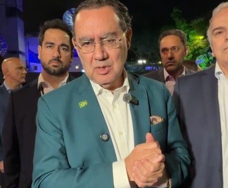 Augusto Cury é de direita ou de esquerda? Escritor critica polarização em debate presidencial