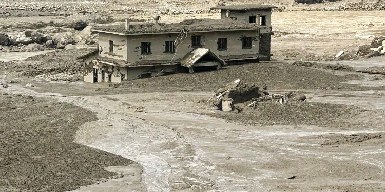 Austrália envia ajuda de R$ 18,5 milhões ao Nepal enquanto 39 cidadãos do país seguem desaparecidos na tragédia