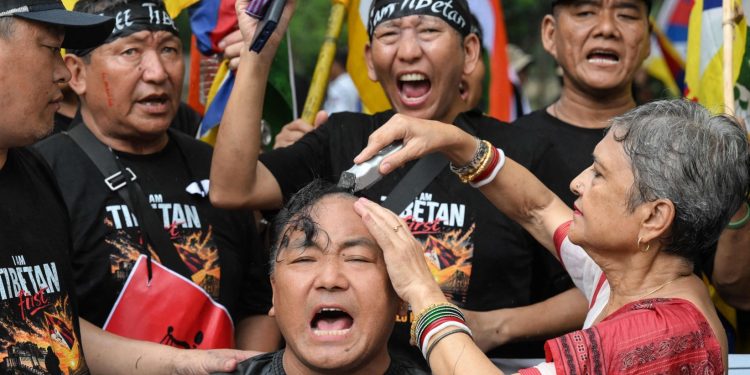 Autonomia, identidade e sucessão do Dalai Lama: Tragédia no Himalaia expõe décadas de disputa entre China e Tibete