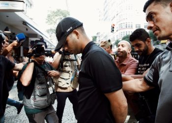 Barbárie em Copacabana: polícia tenta identificar um quinto suspeito de morte de ciclista confundido com ladrão