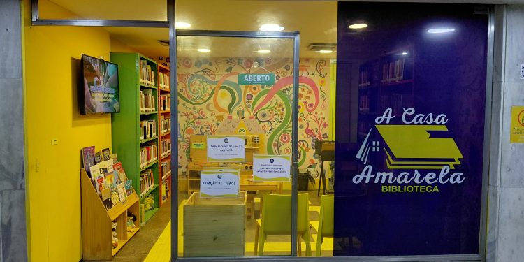 Biblioteca do Metrô: O que passageiros estão lendo