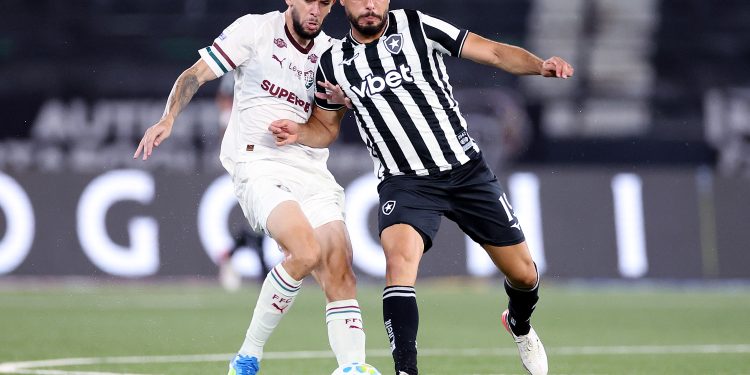 Botafogo e Fluminense empatam em clássico muito mais marcado por ‘fico’ de ídolos; leia análise