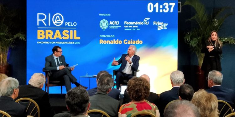 Caiado promete 40 presídios e põe educação como prioridade em encontro com empresários