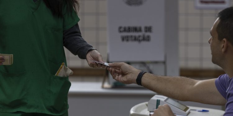 Candidatos a deputado estadual de São Paulo; veja lista