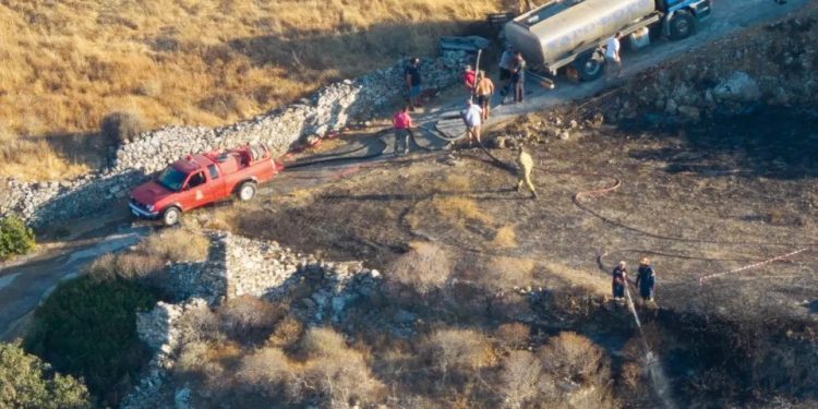 Casal em lua de mel e piloto morrem em acidente de helicóptero na Grécia; vídeo