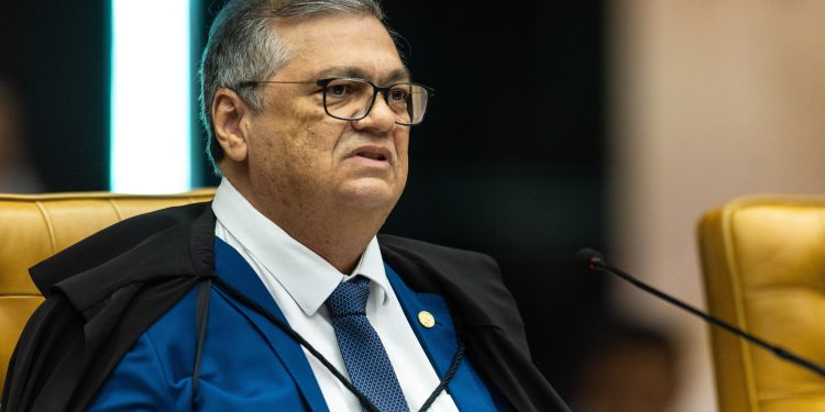 Coitado do Flávio Dino