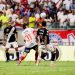 Com janela aberta no Brasil, jogadores atuam sob a sombra de reforços que sequer foram contratados