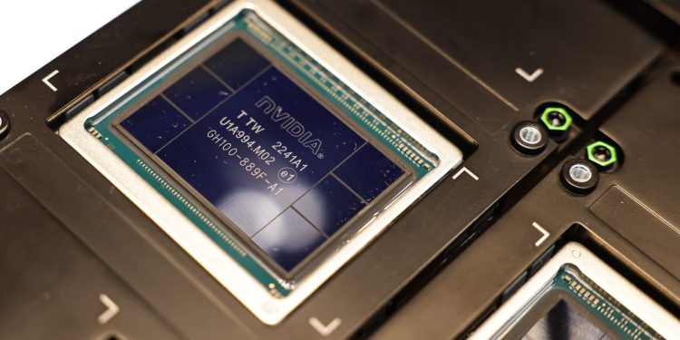 Com ‘boom’ da IA, fabricante chinesa de chips se prepara para abrir capital em Hong Kong