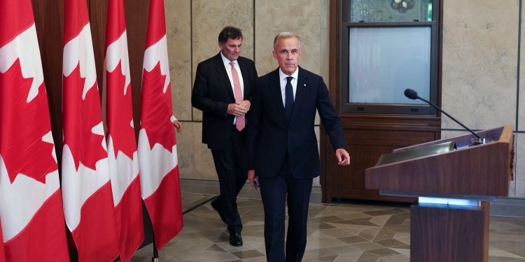 Coragem ou tiro no pé? Canadá tem cacife para desafiar Trump e retaliar tarifas dos EUA ‘dólar por dólar’?