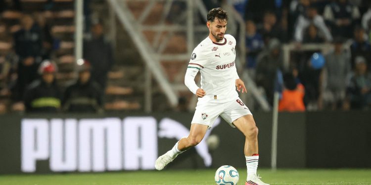 Cria de Xerém, Martinelli transforma as críticas em protagonismo no Fluminense