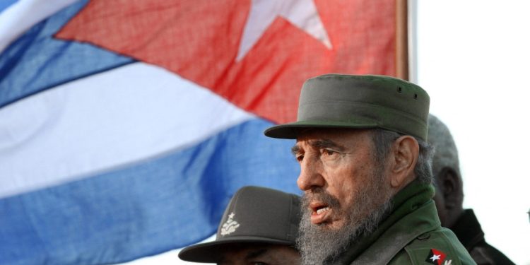 Cuba celebra centenário de Fidel Castro em crise, sob pressão dos EUA e dividida diante do legado do líder da Revolução