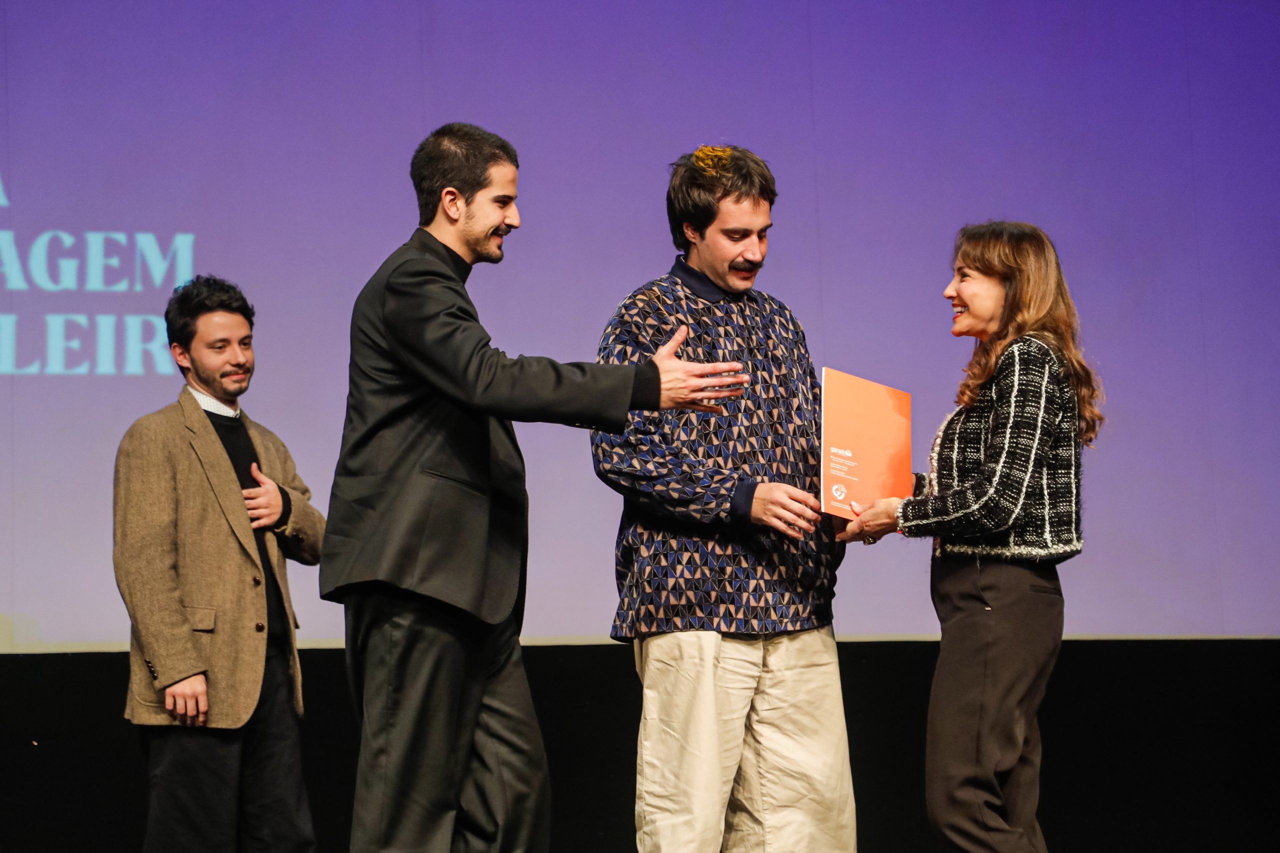 Curta produzido por Enzo Celulari ganha Kikito de melhor filme no Festival de Gramado