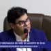 Denunciado, vereador que deu tapa em bumbum de estagiária se desculpa, chama gesto de 'involuntário' e pede as imagens