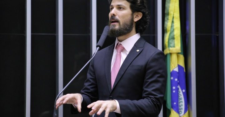 Eleições em MG: Marcelo Aro pode ficar com mais de 50% do tempo de rádio e TV no horário gratuito
