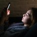 Em tempos de 'zap', pega mal telefonar? E como mandar áudio sem gafe? Veja a nova etiqueta do celular