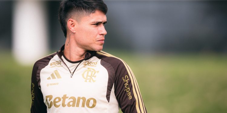 Entre desfalques e dúvidas, Flamengo pode ter retorno de Luiz Araújo contra o Mirassol