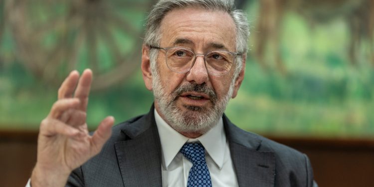 Entrevista: 'Reciprocidade é um instrumento que tem que estar à disposição', diz ministro, após governo iniciar processo contra EUA