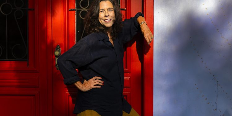 Entrevista: presidente da Academia Brasileira de Cinema defende prêmio Grande Otelo e nega resistência a 'O agente secreto'