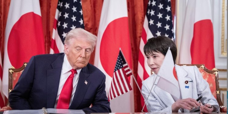 Estados Unidos estudam ação conjunta para intervir na moeda japonesa; entenda