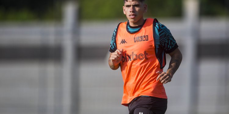 Ex-Vasco e Internacional, Carlos Palacios é investigado em caso de tráfico no Chile