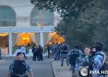 Explosão perto de café no centro de Moscou deixa três mortos e 15 feridos