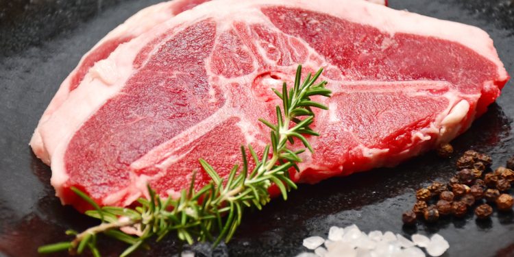 Exportações de carne do Brasil para China atingem 90% da cota e país fica perto de ser tarifado