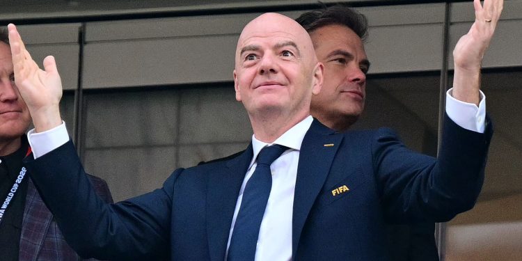 Fifa defende Infantino e afirma que há esforço 'coordenado e contínuo' para enfraquecer o presidente