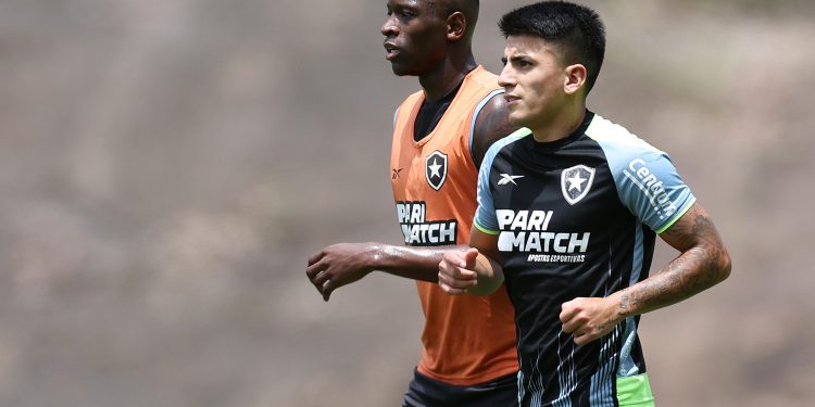 Flamengo intensifica contatos por Luiz Henrique e ainda aguarda resposta de Almada