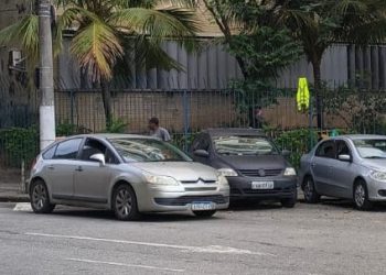 Flanelinhas atuam livremente em Niterói, apesar de operações da prefeitura