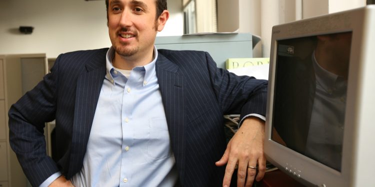 Forbes demite editor-chefe após descobrir que ele recebeu pagamento secreto de US$ 6 milhões