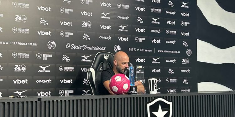 Franclim assume responsabilidade por atuação do Botafogo: 'Estivemos abaixo do que queríamos'