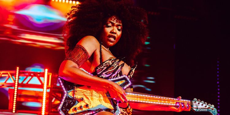 Gaby Amarantos comemora um ano de 'Rock doido': 'Mais coragem de ser maluca, diferente, de voltar para minha essência'
