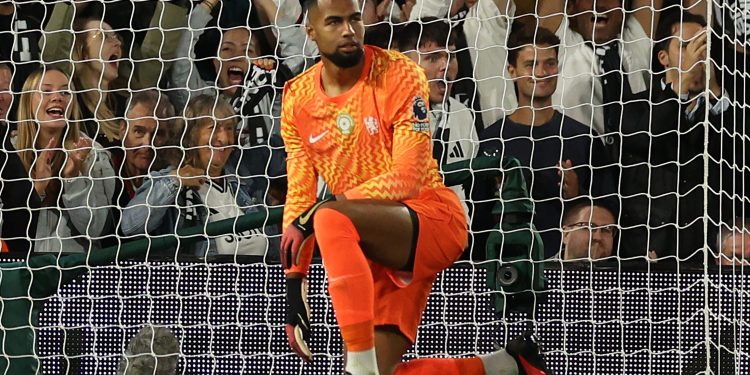 Goleiro do Chelsea, Robert Sánchez é multado por dirigir acima do limite de velocidade na Inglaterra