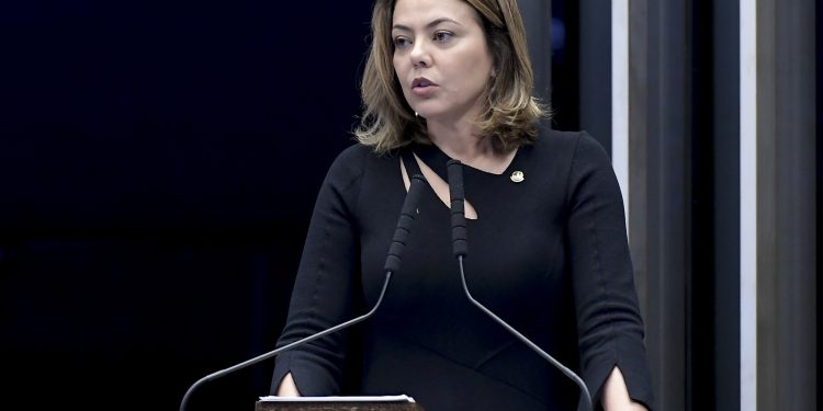 Governo emplaca aliados na relatoria da MP do fim da ‘taxa das blusinhas’ e na presidência da comissão, e texto deve ser votado segunda