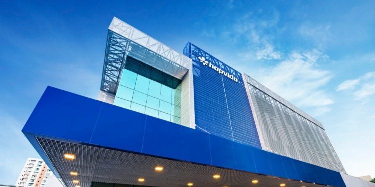 Hapvida vai reajustar em 'duplo dígito' planos de quase 1 milhão de usuários e pode cancelar contratos